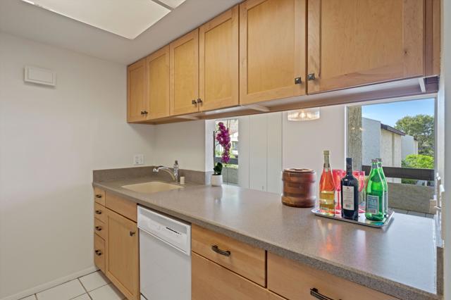 1552 S Camino Real, Palm Springs CA: https://media.crmls.org/mediaz/d917fbb5-955e-49d7-bc26-5c8958bfe2fa.jpg