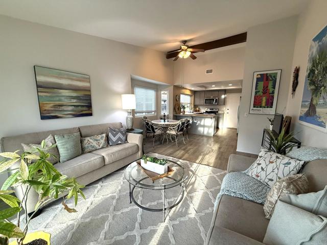 Detail Gallery Image 11 of 27 For 3439 Lakewood St, Carlsbad,  CA 92010 - 3 Beds | 2 Baths