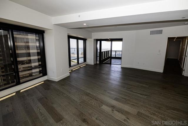 100 Harbor Drive, San Diego CA: https://media.crmls.org/mediaz/d91b96c1-fc3a-4ca8-9e1c-eb61c3fb9f5f.jpg
