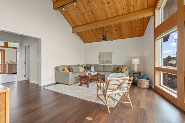 350 6th Avenue, Half Moon Bay CA: https://media.crmls.org/mediaz/d91c6259-830e-400e-9da4-ec11aac09bfd.jpg
