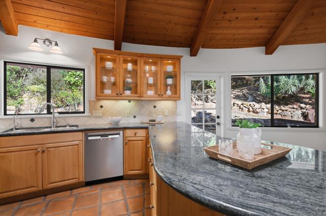 Image 32 of 75 For 3250 Venado Street