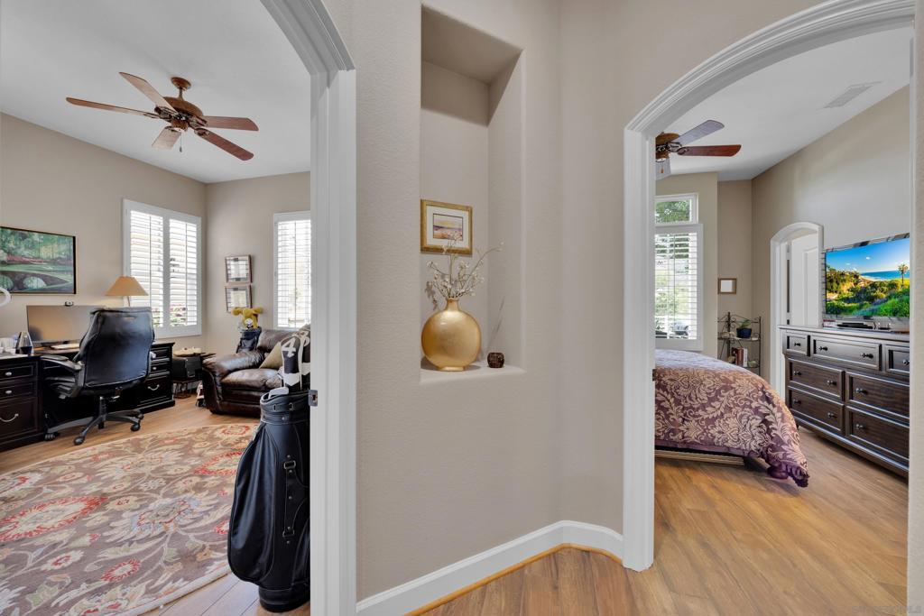 MLS #250027889SD image #34