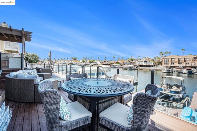 2012 Windward Pt, Discovery Bay CA: https://media.crmls.org/mediaz/d91e4d3f-b568-497b-a61a-afdc44911d8d.jpg
