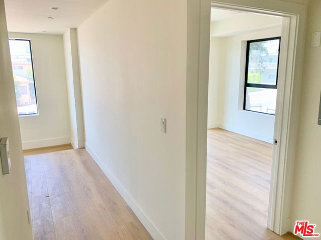1822 Overland Avenue, Los Angeles CA: https://media.crmls.org/mediaz/d920e121-52a3-41f3-b8dc-6437739478b5.jpg