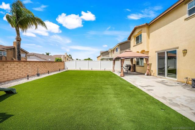 30499 Ridgely Way, Menifee CA: https://media.crmls.org/mediaz/d92168f9-c886-40a7-ab1c-ffe43dff5a57.jpg