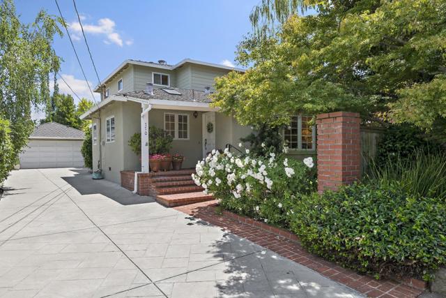 770 Mora Drive, Los Altos CA: https://media.crmls.org/mediaz/d9226c8c-779b-44b0-a54b-50efd0eb27c7.jpg