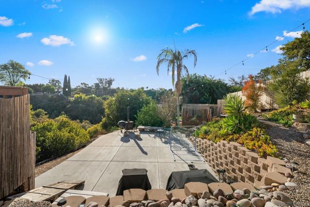 4810 Baylor Dr, San Diego CA: https://media.crmls.org/mediaz/d92500d6-2efe-440f-968b-c7a0908a106a.jpg