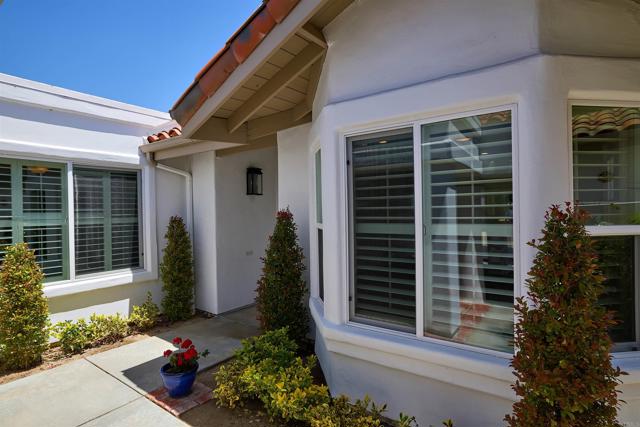Detail Gallery Image 4 of 36 For 4547 Cordoba Way, Oceanside,  CA 92056 - 2 Beds | 2 Baths