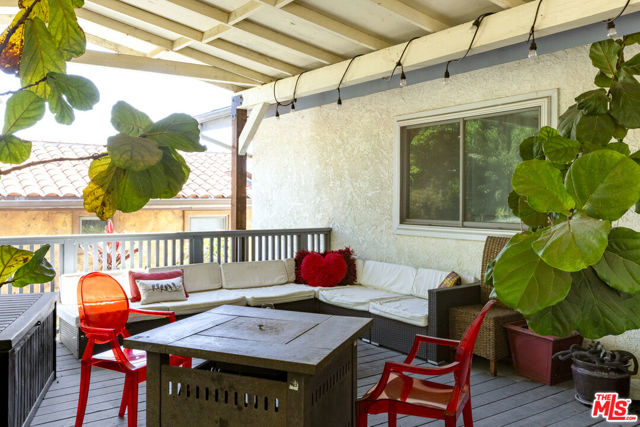 1230 Silvius Avenue, San Pedro CA: https://media.crmls.org/mediaz/d9260012-c031-4c10-8795-b0ef23c39be7.jpg