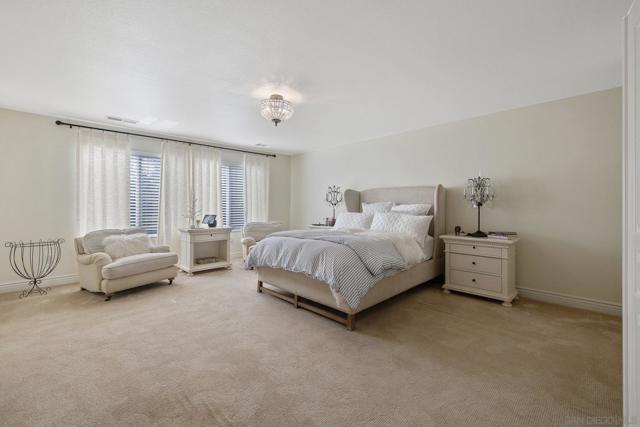 Image 40 of 69 For 2415 Oak Grove Ct