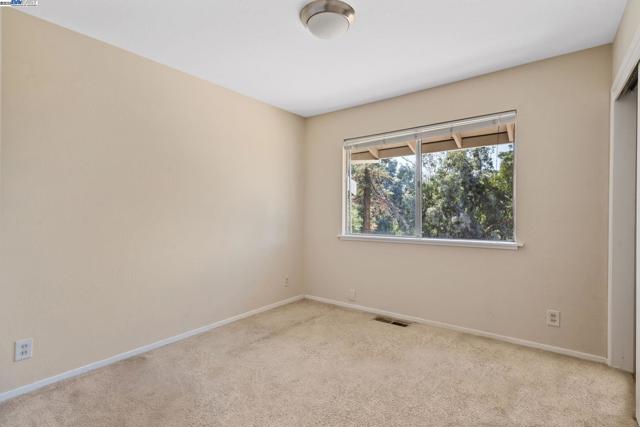 2592 Caballo Ranchero Dr, Diablo CA: https://media.crmls.org/mediaz/d9287a7c-7db3-455d-8869-4ccab0f26323.jpg