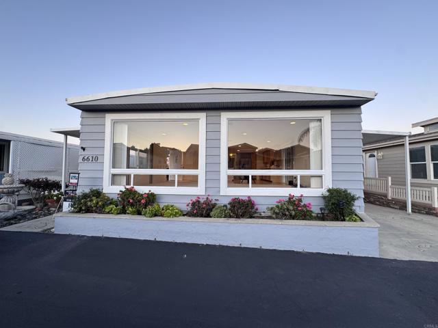 Detail Gallery Image 2 of 20 For 6610 Easy St, Carlsbad,  CA 92011 - 2 Beds | 2 Baths