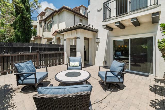 Detail Gallery Image 6 of 39 For 4057 Lamont St, San Diego,  CA 92109 - 3 Beds | 2/1 Baths