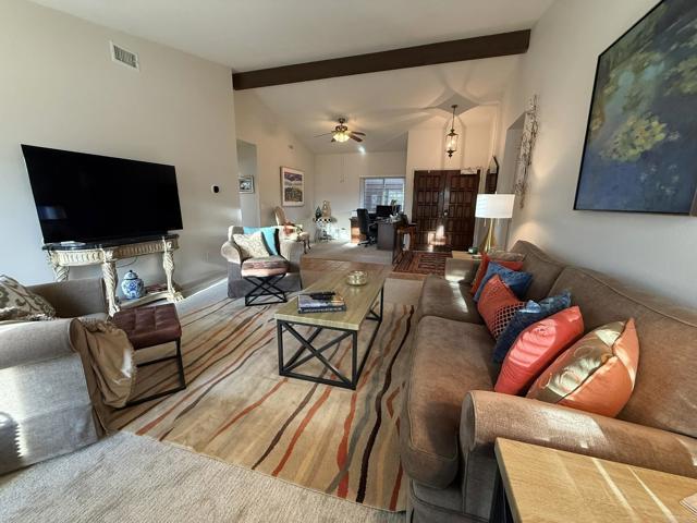 Detail Gallery Image 8 of 27 For 3439 Lakewood St, Carlsbad,  CA 92010 - 3 Beds | 2 Baths