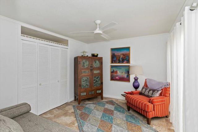 44509 Sorrento Court, Palm Desert CA: https://media.crmls.org/mediaz/d92b1ccf-befb-4134-8ddd-1218f12004e3.jpg