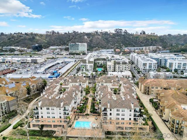 640 Camino De La Reina, San Diego, California 92108, 2 Bedrooms Bedrooms, ,2 BathroomsBathrooms,Condominium,For Sale,Camino De La Reina,250018529SD