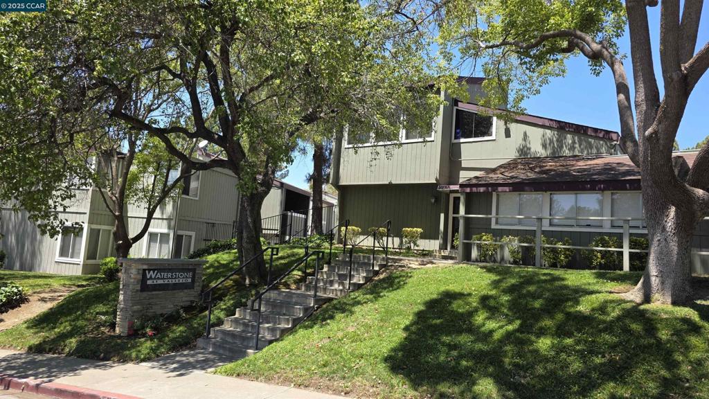 1333 N Camino Alto #238