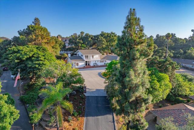Detail Gallery Image 4 of 67 For 1015 Vereda Callada, Escondido,  CA 92029 - 4 Beds | 2/1 Baths