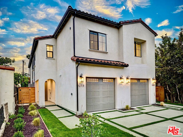 1278 Meadowbrook Avenue, Los Angeles CA: https://media.crmls.org/mediaz/d92dfbd0-32de-4c41-9f58-6e642737f125.jpg