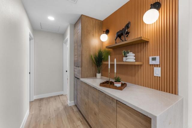 Detail Gallery Image 14 of 52 For 4984 Gaylord Dr, San Diego,  CA 92117 - 3 Beds | 2 Baths