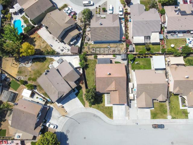 2171 Spruce Drive, Hollister CA: https://media.crmls.org/mediaz/d92e8b81-e6b1-4c75-bddc-3b8724abb146.jpg