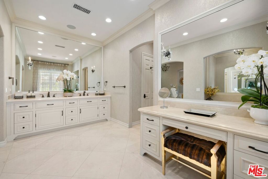 MLS #26841257 image #17