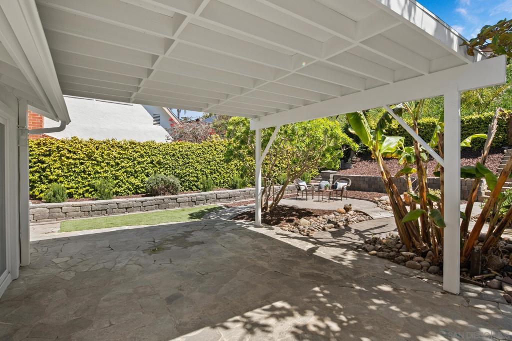 MLS #250023605SD img 17