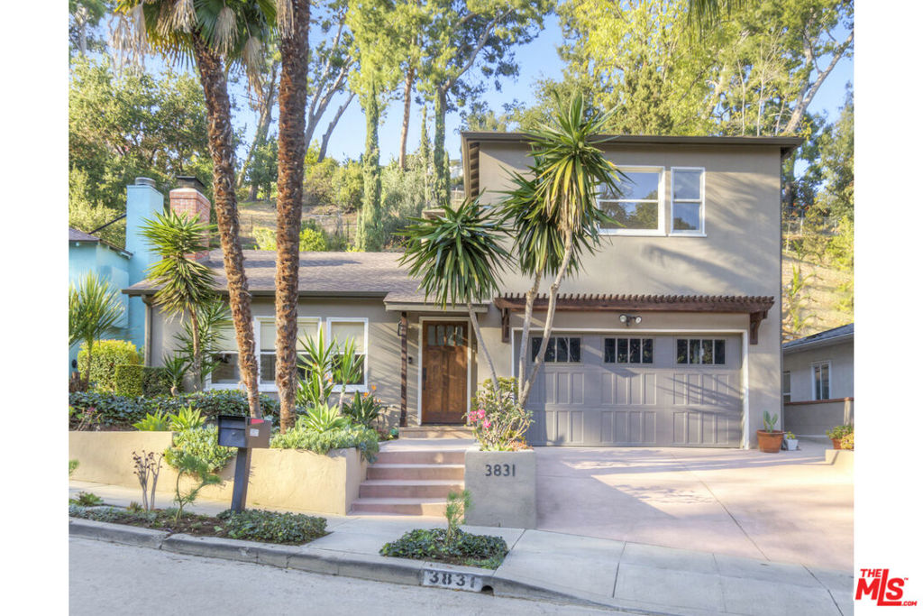 3831 Broadlawn Drive — Contemporary