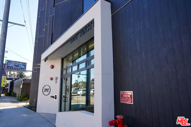 3004 Sunset Boulevard, Los Angeles CA: https://media.crmls.org/mediaz/d92fcd47-3639-4fae-ac54-e2650b7338e1.jpg