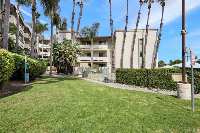 Detail Gallery Image 1 of 31 For 5885 El Cajon Bld #204,  San Diego,  CA 92115 - 2 Beds | 2 Baths