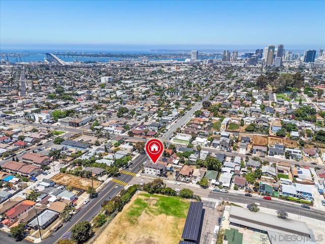 2832 34 K St, San Diego CA: https://media.crmls.org/mediaz/d9303cbb-0053-4a16-9ea8-14b7d0f3975e.jpg