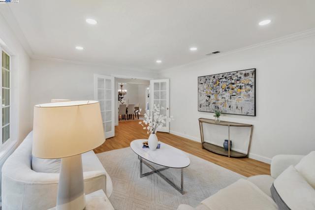 4666 Shearwater Rd, Pleasanton CA: https://media.crmls.org/mediaz/d931ab7d-719b-4d55-8485-8455194ea902.jpg