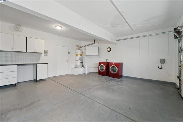 35864 Killorglin Cmn, Fremont CA: https://media.crmls.org/mediaz/d932b3ec-81d1-44e7-ba30-2c9d8b709b11.jpg