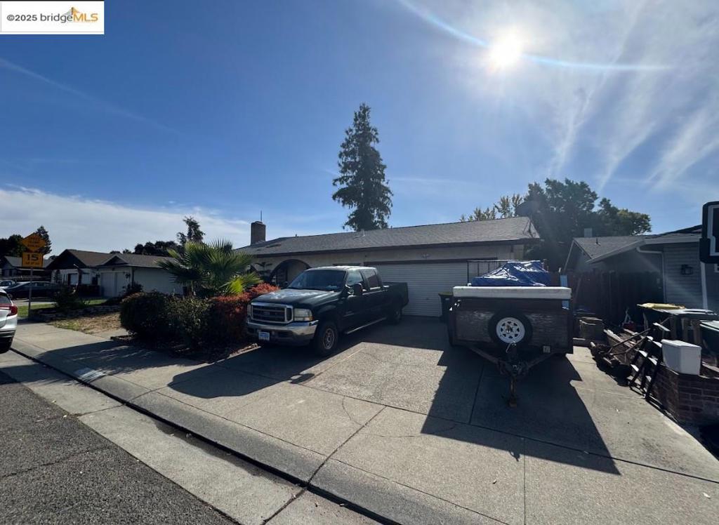 2708 Madrone AVE