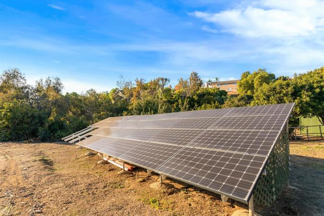 Detail Gallery Image 38 of 59 For 351 Sheila Ln, Fallbrook,  CA 92028 - 3 Beds | 3 Baths