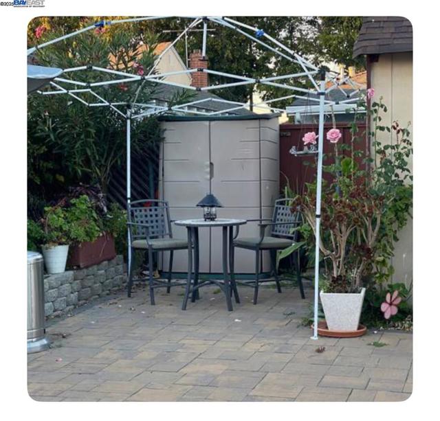 1112 Adason Dr, San Leandro CA: https://media.crmls.org/mediaz/d936ce63-f527-48e4-b3fa-a07127920b6b.jpg