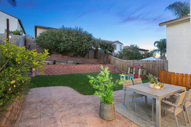 1614 Wesley Way, Vista CA: https://media.crmls.org/mediaz/d93797c5-4bde-40cd-9e19-0efa49503f91.jpg