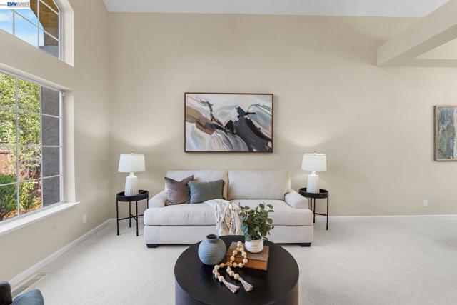 Image 7 of 40 For 912 Loyola Way