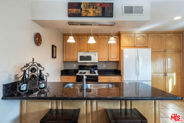 9740 Sepulveda Boulevard, 36 photo 8