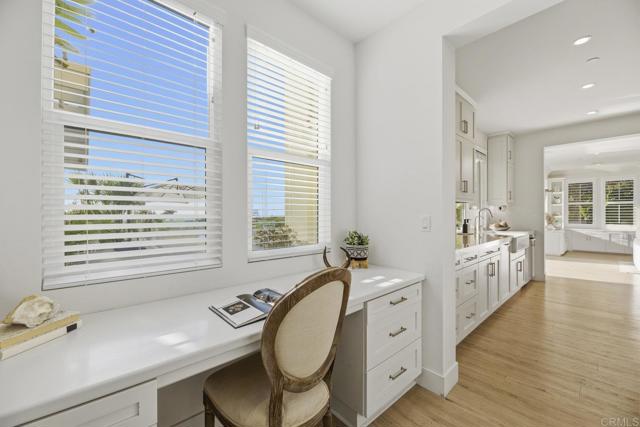 870 Hymettus Avenue, Encinitas CA: https://media.crmls.org/mediaz/d9386739-99bf-4303-b49f-6b737a0f6bf3.jpg