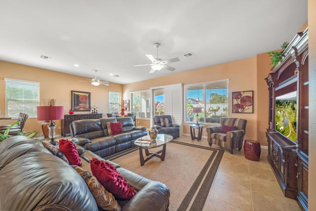 80600 Avenida Santa Carmen, Indio CA: https://media.crmls.org/mediaz/d939da2a-0800-4be0-848b-2b789f9bb992.jpg