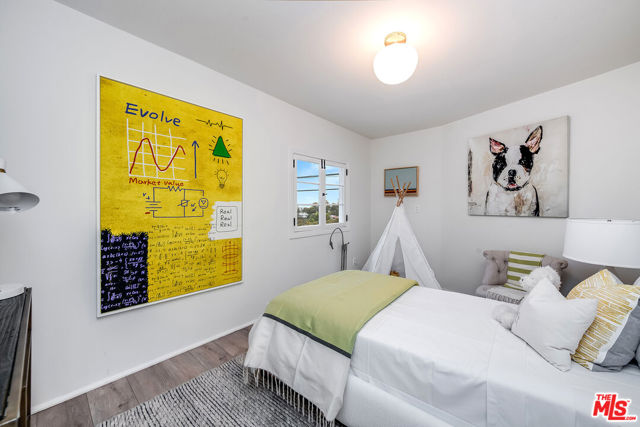2620 Rutherford Drive, Los Angeles CA: https://media.crmls.org/mediaz/d93ac27f-8560-47a0-bdd7-9f90480e08d4.jpg