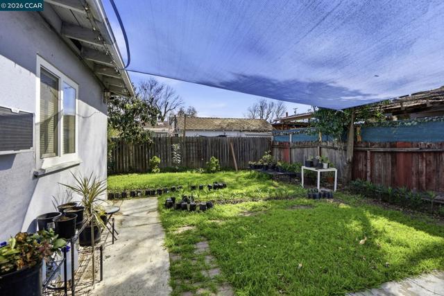 1990 Sunshine Dr, Concord CA: https://media.crmls.org/mediaz/d93ad399-9fdf-4208-bc72-b56a11d24d51.jpg