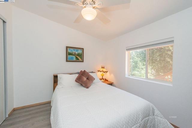 430 Bridge Rd, Douglas City CA: https://media.crmls.org/mediaz/d93c7bac-efea-4f85-8523-569424865511.jpg