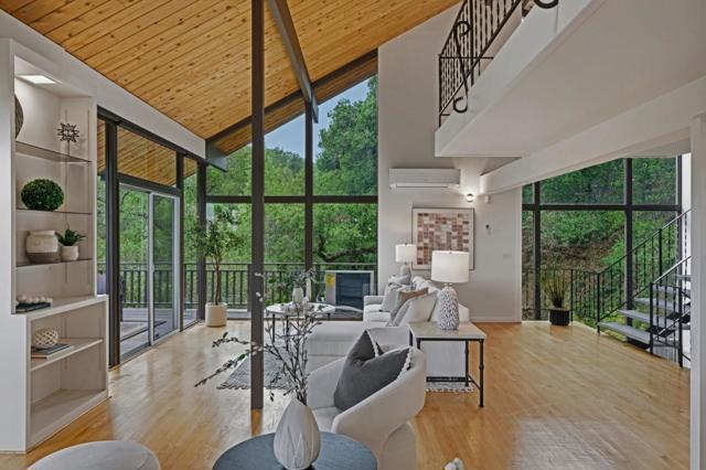 435 Golden Oak Drive, Portola Valley CA: https://media.crmls.org/mediaz/d93cc43b-931a-462d-8712-a29bc8fa6994.jpg