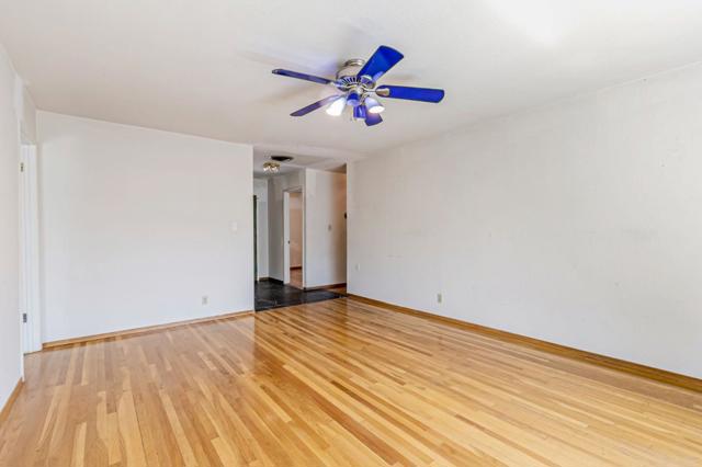 945 San Ramon Court, Mountain View CA: https://media.crmls.org/mediaz/d93d7d9a-e0bf-4c22-a165-6e199ee36f2f.jpg
