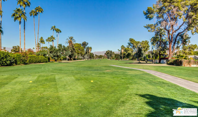 5205 E Waverly Drive, Palm Springs CA: https://media.crmls.org/mediaz/d93d8b88-bae3-42eb-952c-1e1194d1cabc.jpg