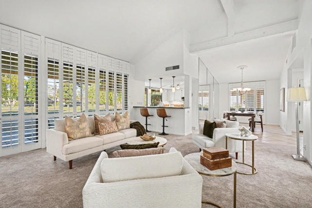 239 Santa Barbara Circle, Palm Desert, CA 92260