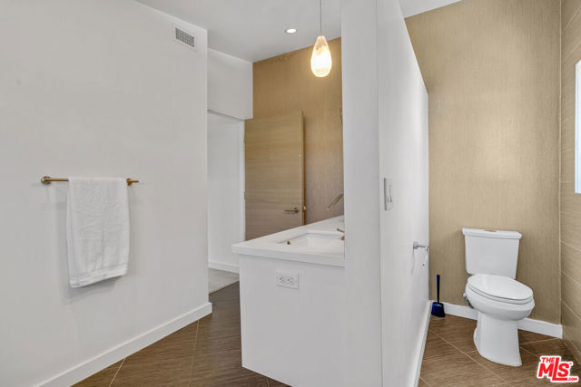 809 Brooks Avenue, Venice CA: https://media.crmls.org/mediaz/d93dc93e-4ebb-4c7d-8e3f-4805778366cb.jpg