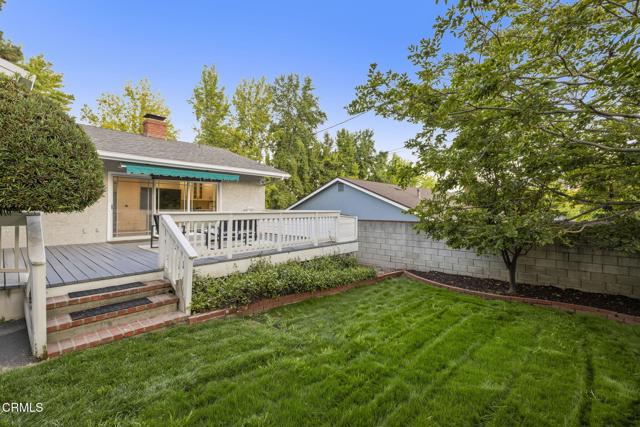 9545 Creemore Place, Tujunga CA: https://media.crmls.org/mediaz/d93eb106-7df7-42da-93fd-7ce610c63051.jpg